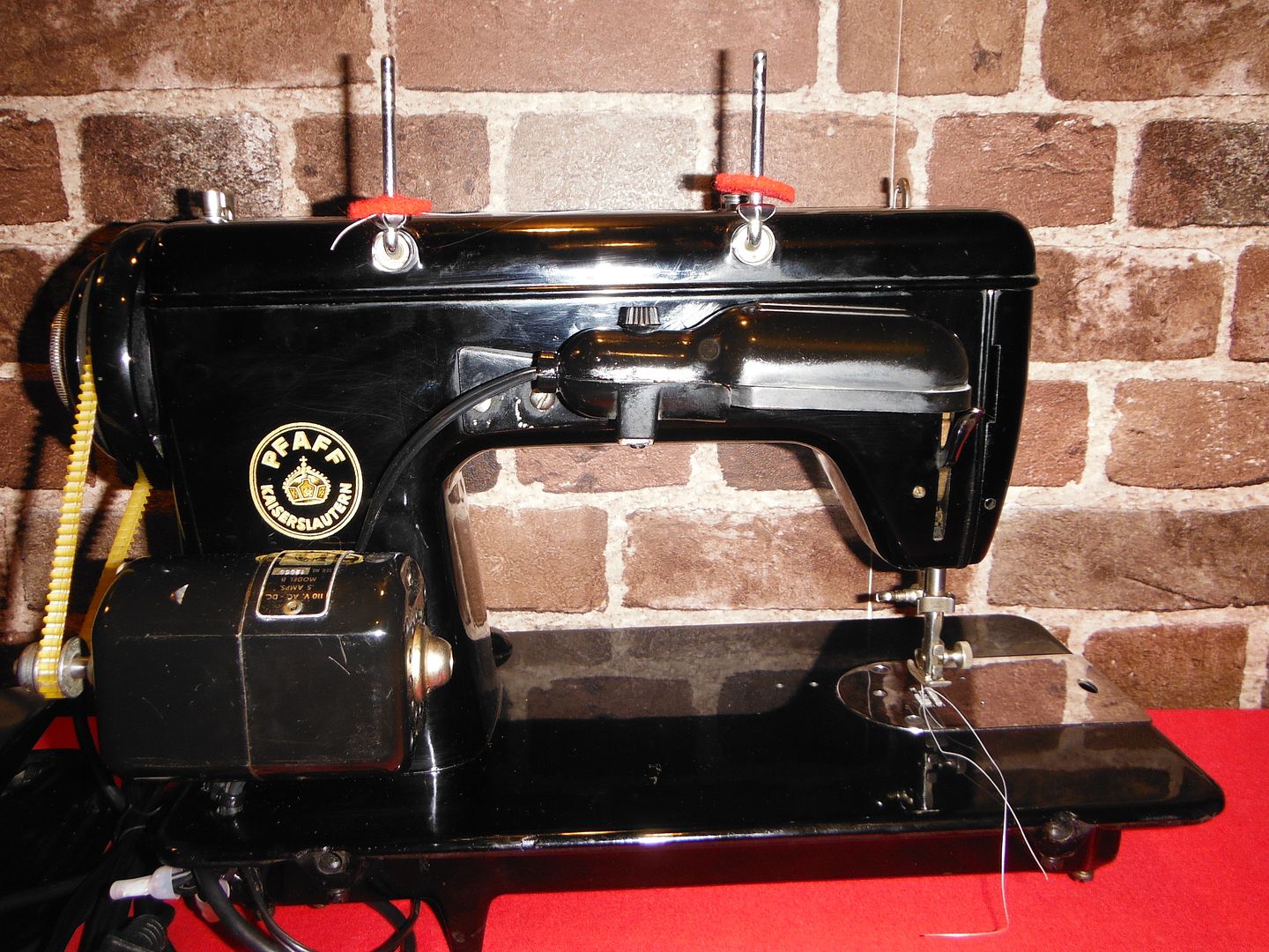 PFAFF Industrial Strength HEAVY DUTY Sewing Machine LEATHER eBay